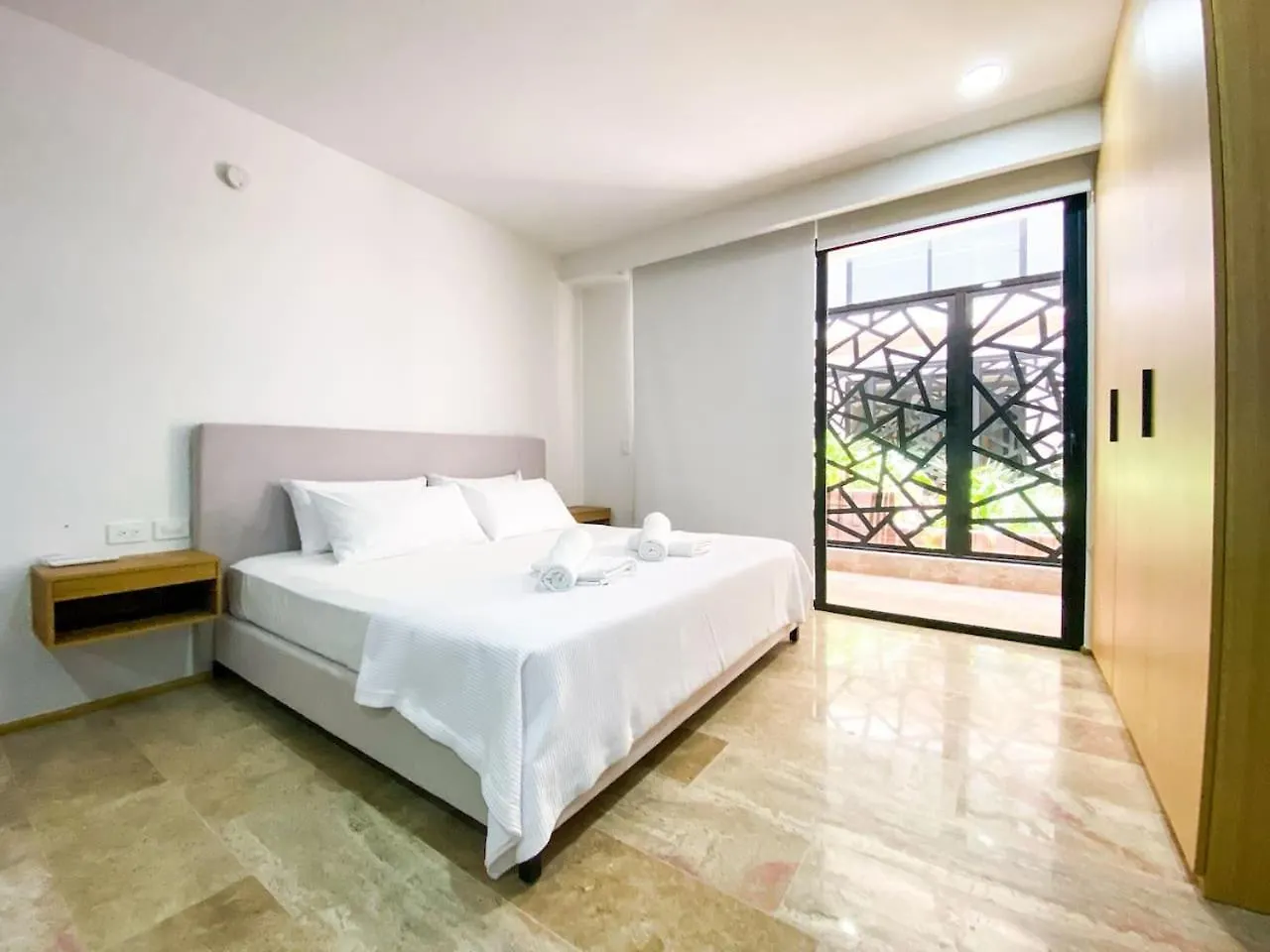 Downtown Playa Studio With Rooftop Pool Steps To Everything プレヤデルカーメン アパート